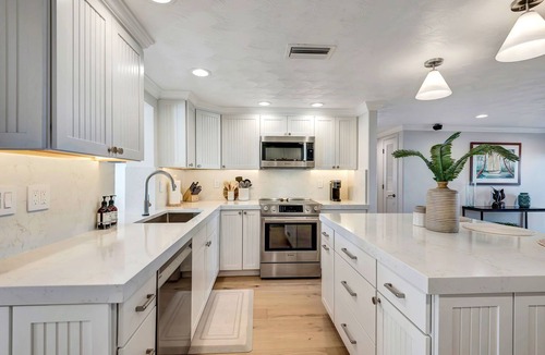 Bay Harbor Estates House | Canal-Front 3BR – Pool, Hot Tub & Boat Access