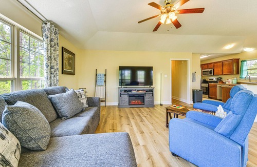 Shoreline Park House | Canal-Front Abode w/Private Dock in Bay St Louis