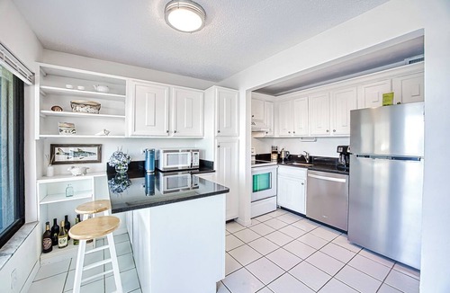 Shell Harbor Condo | Canal front Complex Located on Causeway Road in Sanibel - Tennisplace B31