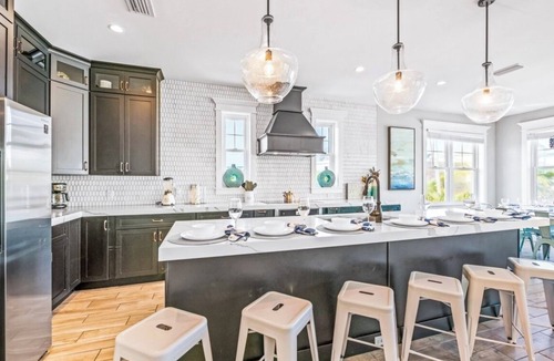 Bradenton Beach House | Canal Front! Putt putt, paddle boards,kayaks, heated pool and spa!