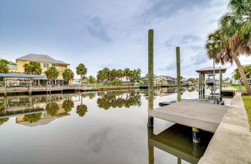 Dixie Shores House | Canal-Front Relaxation: Crystal River Home w/Dock
