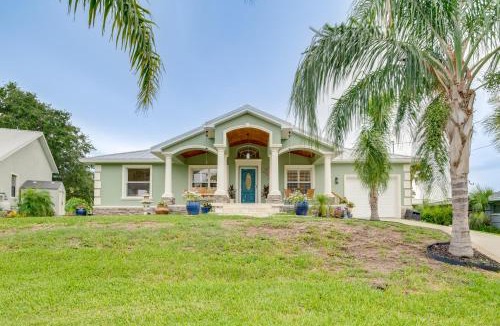 Dixie Shores House | Canal-Front Relaxation: Crystal River Home w/Dock