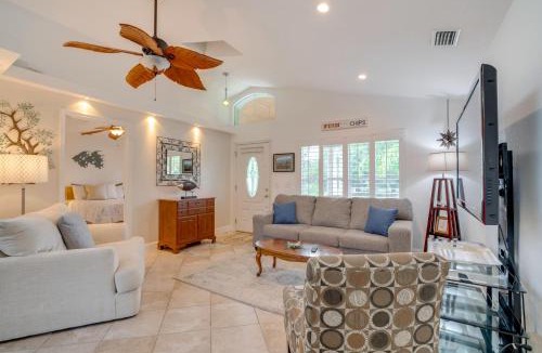 Dixie Shores House | Canal-Front Relaxation: Crystal River Home w/Dock