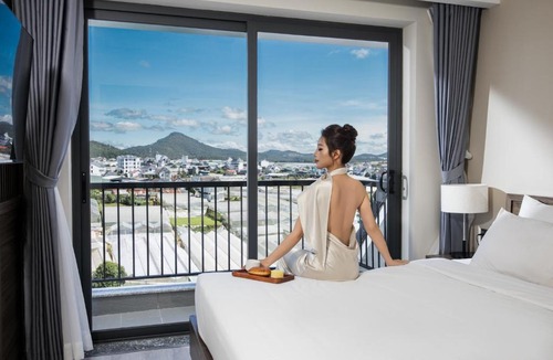 Phuong Hotel | Canary Dalat Hotel