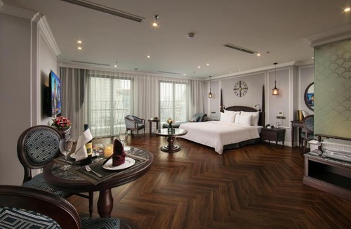 Hai Ba Trung Hotel | Canary Hotel