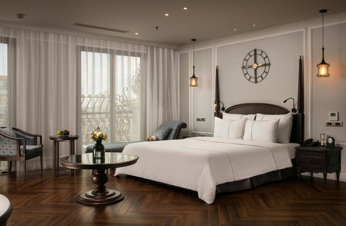 Hai Ba Trung Hotel | Canary Hotel