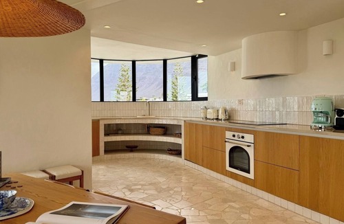 Urbanizacion Famara Villa | Canaryislandshost I Risco Suite Lanzarote