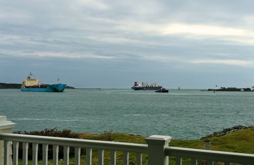 Kittery Point Cottage | Cancell Special ! July 12 - 19 - 5000-bro. Oceanfront cottage AC,WC, Elevator