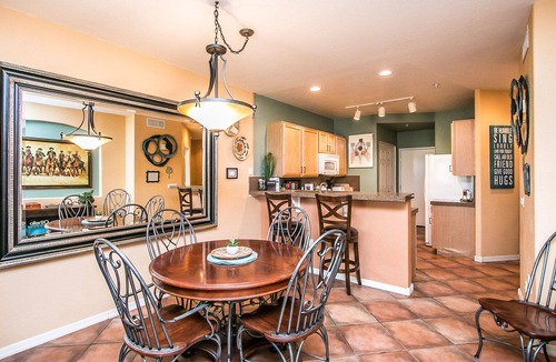 Superstition Springs Condo | Cancellation Condo available January 2026 - Book NOW Great Sunsets - Golf Course