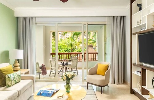 Punta Sam Resort | Cancun 2 BR, 3 Bath. Luxurious comfort & amazing food, amenities & services!