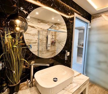 Neos Marmaras Apartment | Candi Luxury Suites 2