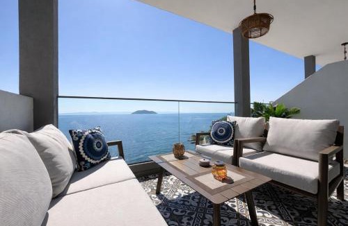 Neos Marmaras Apartment | Candi Luxury Suites 2