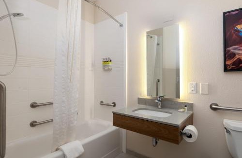 Enterprise Hotel | Candlewood Suites Enterprise by IHG