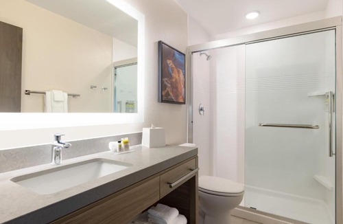 Sherwood Park Hotel | Candlewood Suites Huntsville - Research Park by IHG