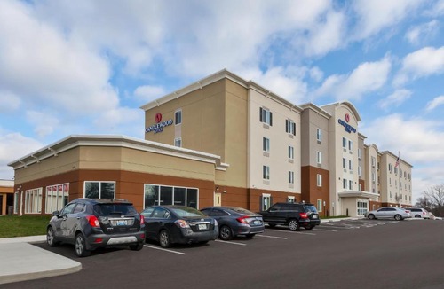Louisville Hotel | Candlewood Suites Louisville - NE Downtown Area by IHG