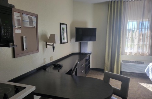 Smyrna Hotel | Candlewood Suites Smyrna - Nashville by IHG