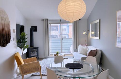 Canmore Apartment | Canmore Top Floor Loft-Style Retreat