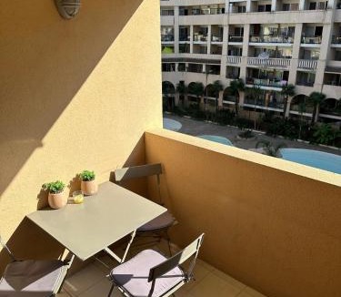 La Bocca Apartment | Cannes Pool & Beach