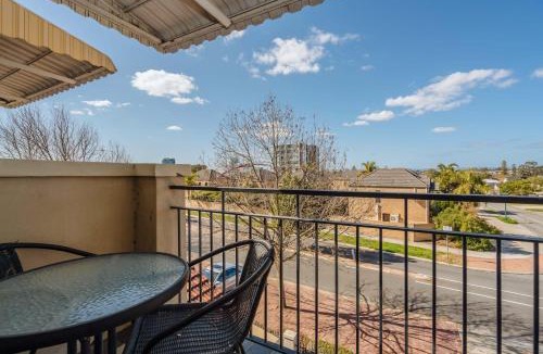 Mount Pleasant Apartment | Canning Bridge Auto Lodge