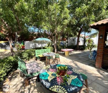Canoa Quebrada Hostel | Canoa Roots Hostel & Camping