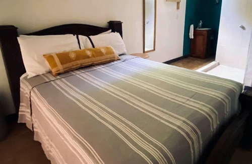 Cabuya Apartment | Canopy Haven: 1BR, Self-Check-in, Jungle Views, Balconies