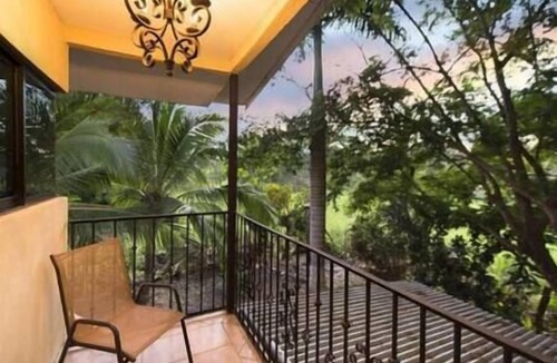 Cabuya Apartment | Canopy Haven: 1BR, Self-Check-in, Jungle Views, Balconies