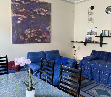 Barriera Vecchia-San Giacomo Apartment | CanovaQuindici