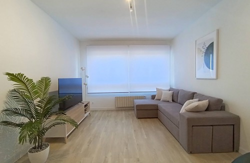 Torrelavega Apartment | Cantabrian Paradise! Modern Flat in Torrelavega