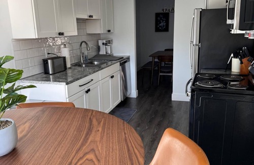 Canton House | Canton Centrally Located Extended Stay - Pool, Gym, Community Clubhouse, Kids Playscape. Close to highway and all major stores and shops, including IKEA.