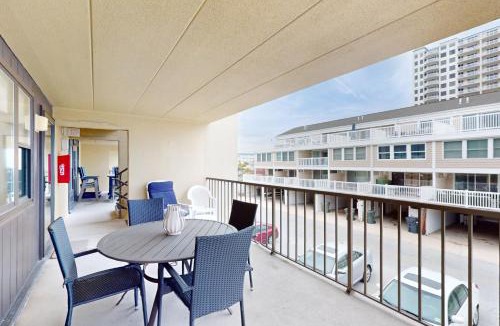 Midtown Ocean City Apartment | Canvasback 201