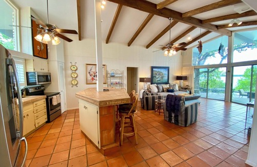 Canyon Lake House | Canyon Lake Haus with private patio and beach access