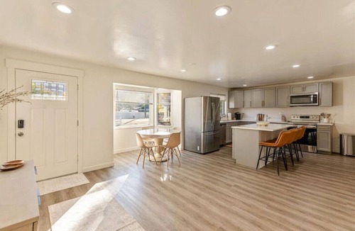 Little Rock Canyon House | Canyon View Cottage | Backyard | Free Massage*