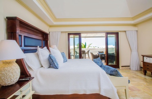 Cap Cana Marina Apartment | Cap Cana Oceanfront Penthouse Marina Apartment, Sleeps 10, overlooks ocean