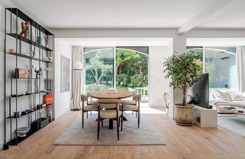 Cap-d'Antibes House | CAP D’ANTIBES COZY CHIC HOUSE W/TENNIS COURT