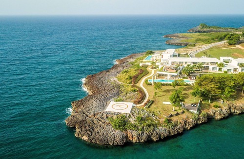 El Limon Villa | Cap el Limon, Oceanfront 6-Bedroom Villa Noah with Pool