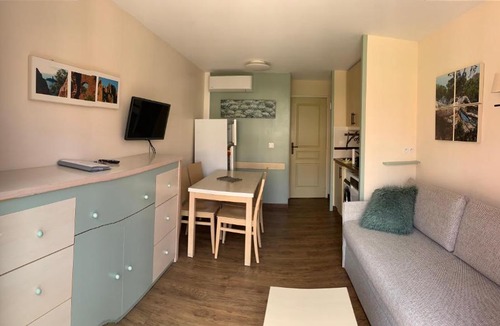 Le Dramont Apartment | Cap Esterel 2 pièces Climatisé 4-5pers Piscines Parking Draps Wifi