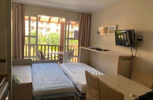 Le Dramont Apartment | Cap Esterel 2 pièces Climatisé 4-5pers Piscines Parking Draps Wifi