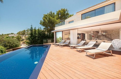 Puig Manya Villa | Cap Martinet - Six Bedroom Villa, Sleeps 12