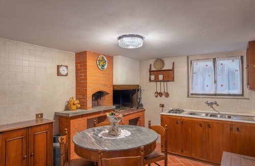 Poggio di Loro House | Capanna by Interhome