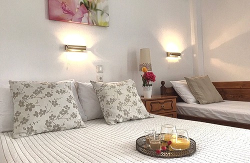 Paralia Skotinis House | Cape Blue Apartments