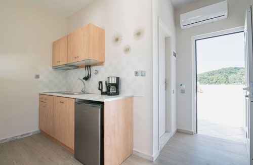 Katsarou House | Cape Blue Suites