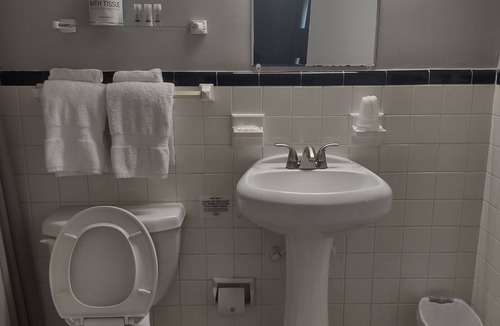 Cape Charles Hotel | Cape Charles Milestone Lodge