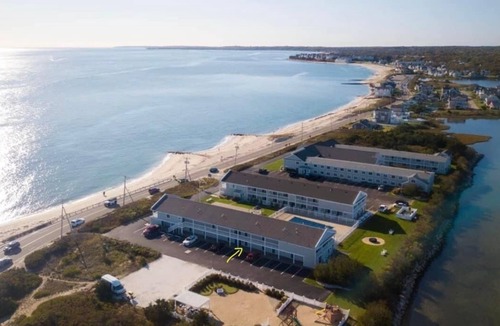 Mara Vista Apartment | Cape Cod Beachfront Studio Condo,Falmouth MA Available July 10-17, 2026 7 nights