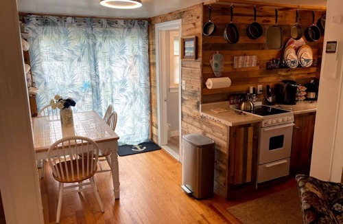 Bass River Cottage | Cape Cod Cottage - Walk to the beach