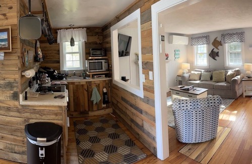Bass River Cottage | Cape Cod Cottage - Walk to the beach