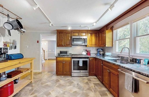 Brewster House | Cape Cod Getaway - near Seymour Pond and Rail Trail; Bay Beaches w/in a few mile
