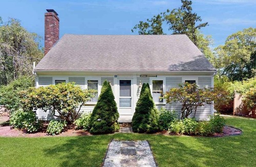 Brewster House | Cape Cod Getaway - near Seymour Pond and Rail Trail; Bay Beaches w/in a few mile