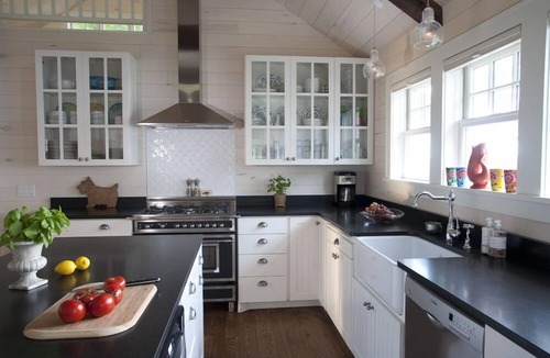 Lake Shore Cottage | Cape Cod Meets Up North in this Gull Lake Retreat