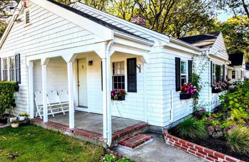Bass River Hotel | Cape Cod Motor Inn