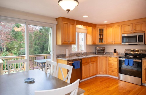 Harwich House | Cape Cod Ranch Retreat | Near Long Pond Beaches